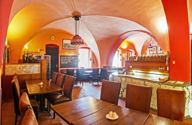 Papa's Living Restaurant